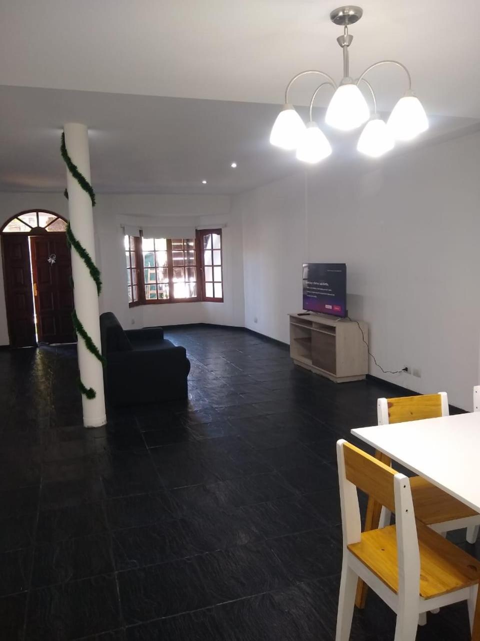 Homestay Excelente Casa Amplia Completa Privada Con Jardin Y Parrilla Tigre